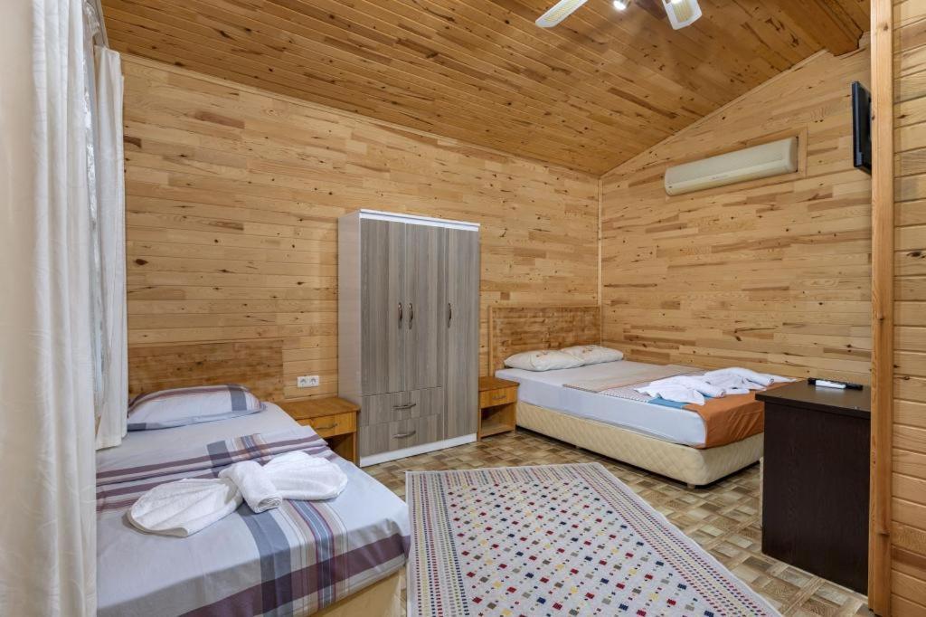 Flora Pansiyon Çıralı Apartamento Kemer Exterior foto