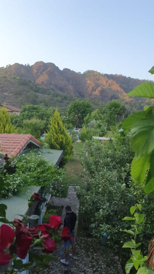 Flora Pansiyon Çıralı Apartamento Kemer Exterior foto