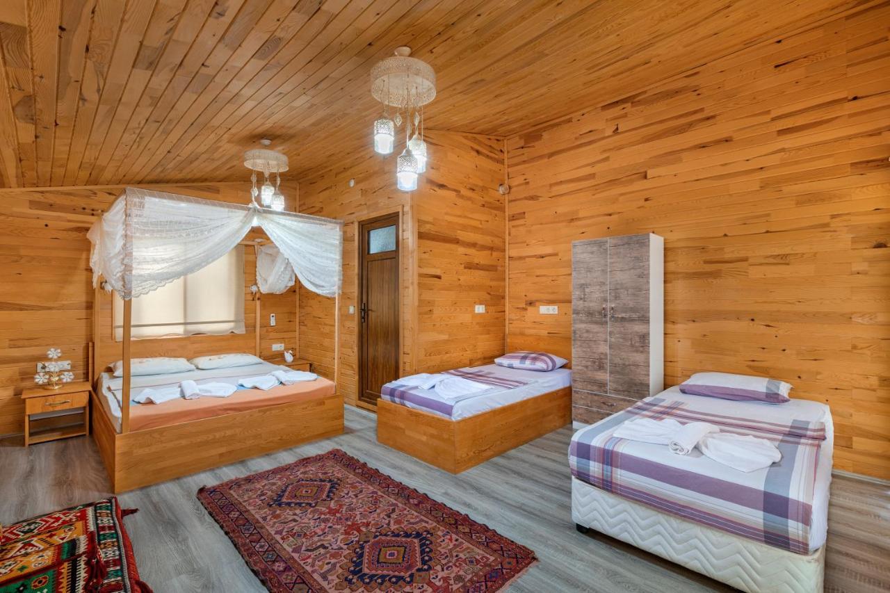 Flora Pansiyon Çıralı Apartamento Kemer Exterior foto