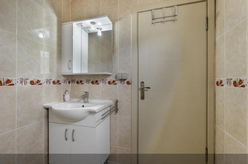 Flora Pansiyon Çıralı Apartamento Kemer Exterior foto