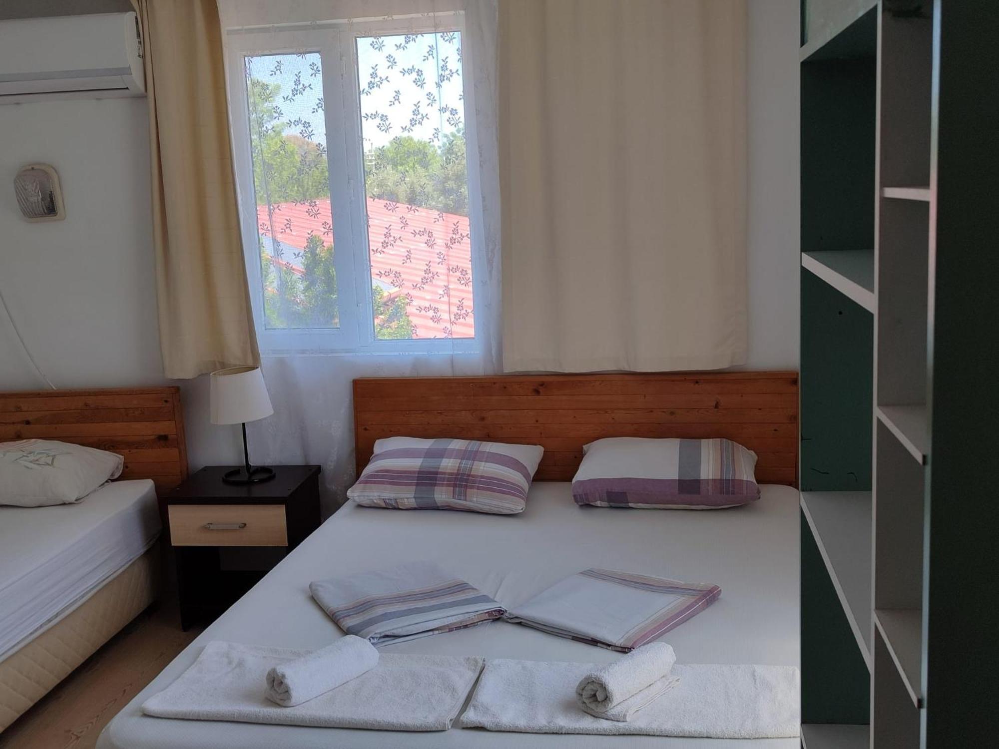 Flora Pansiyon Çıralı Apartamento Kemer Exterior foto